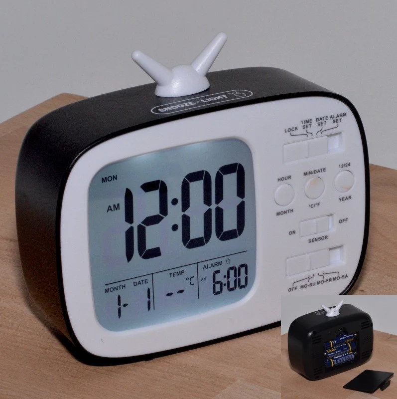 Fekete óra GH-180 digitális retro TV