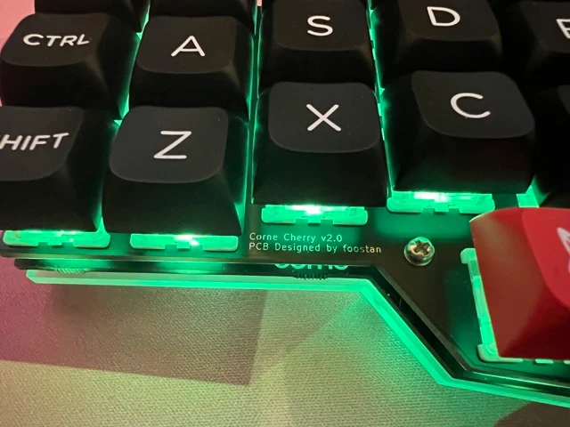 Corne V2 Split Mechanikus Billentyűzet - Készre szerelt