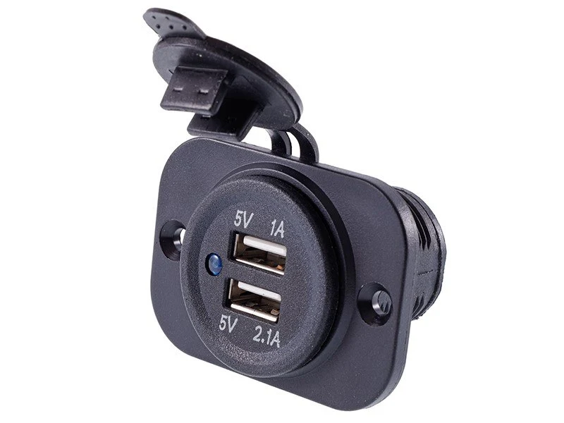 Beépített töltő 2x USB 3.1A, 12/24V
