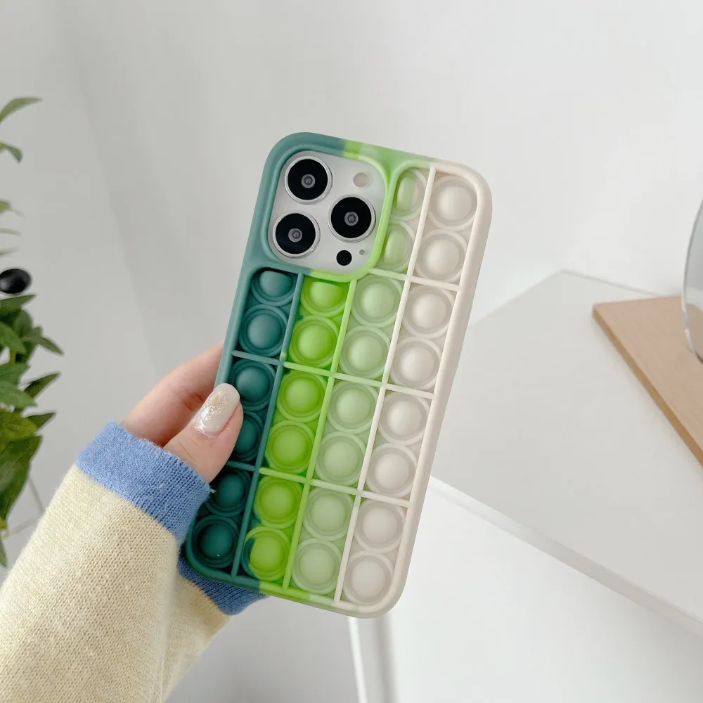 Vivimall Pop It védőtok, kompatibilis Apple iPhone 13 Pro, 3-as modell, többszínű