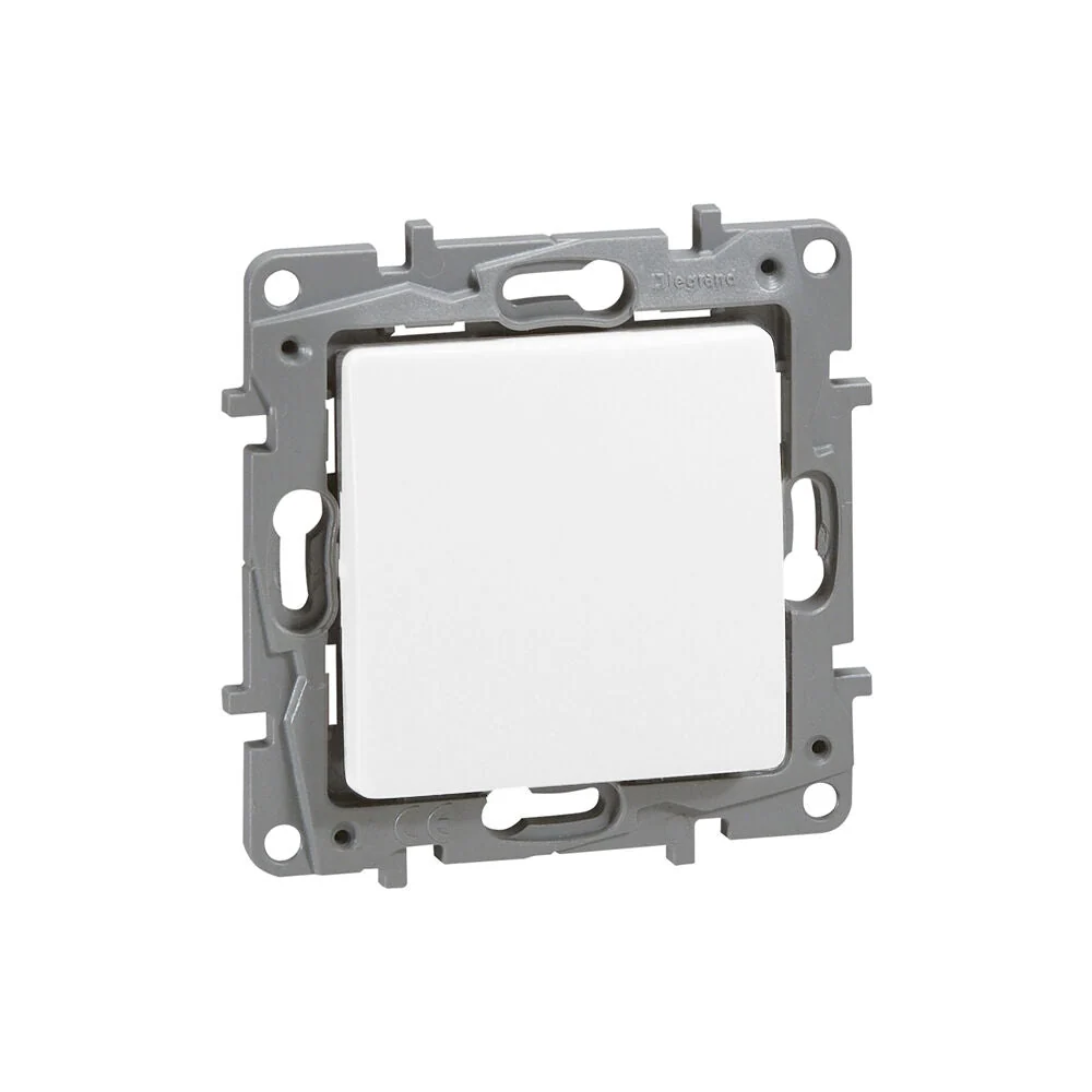Legrand Niloé nyomó NO-NC 6 IP44, fehér 764515