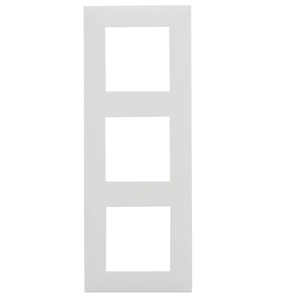 LEGRAND Niloé Step fehér keret 3-as 863193