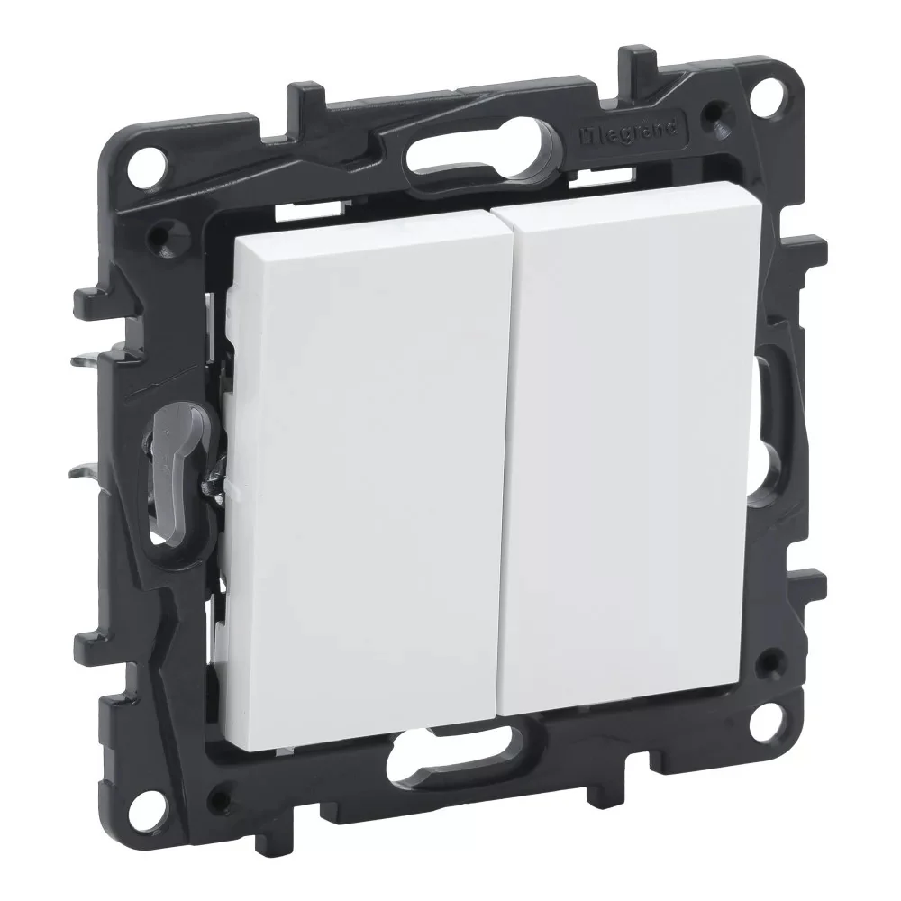 LEGRAND Niloé Step fehér kettős nyomó, 6A 863112
