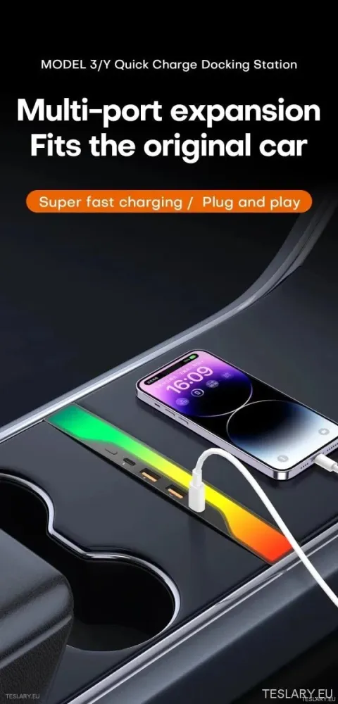 4 -ben 1 RGB USB Expansion Hub Tesla 3/Y -hez